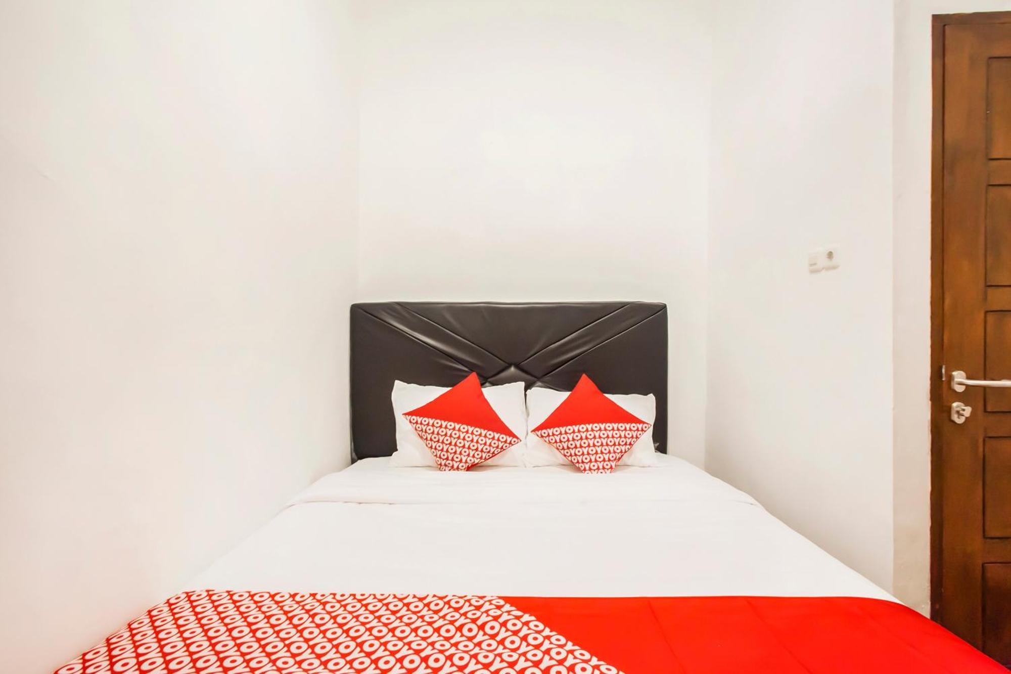 Oyo 2720 Sutomo Inn Medan Luaran gambar