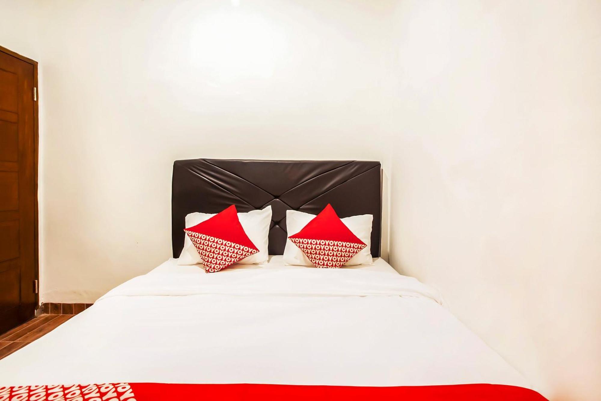 Oyo 2720 Sutomo Inn Medan Luaran gambar