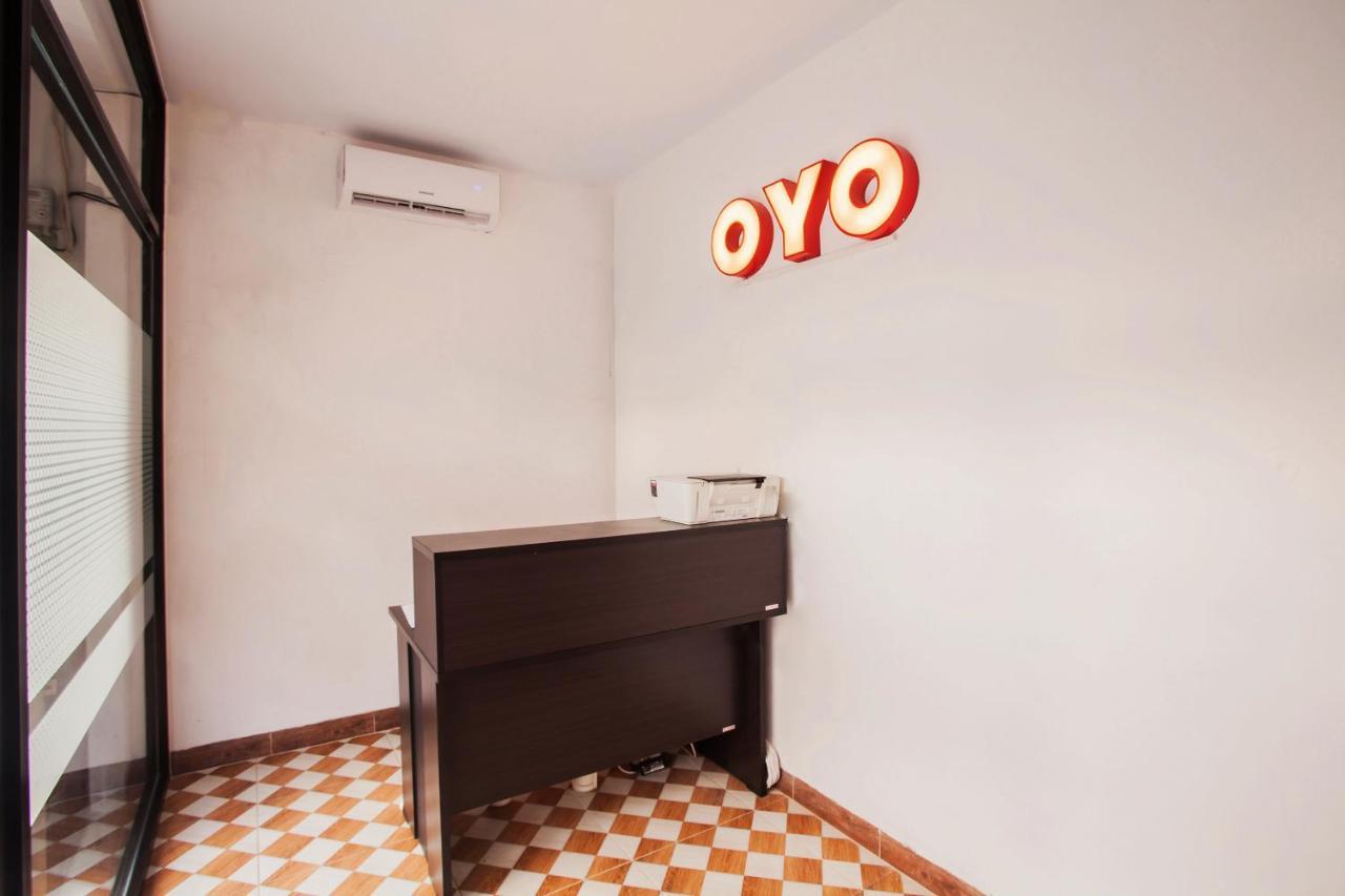 Oyo 2720 Sutomo Inn Medan Luaran gambar
